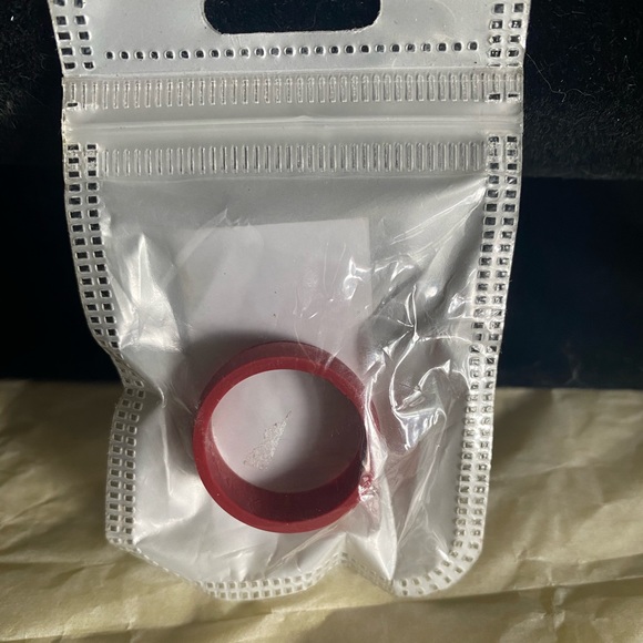 New Red Wedding Ring Unisex Size 11 - Picture 1 of 2